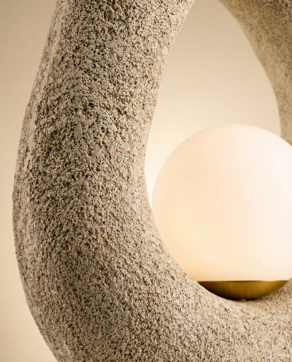 Kesi Accent Table Lamp