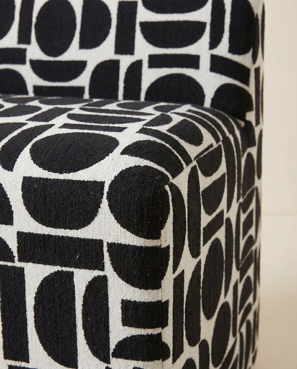 #Black&WhiteGeometric