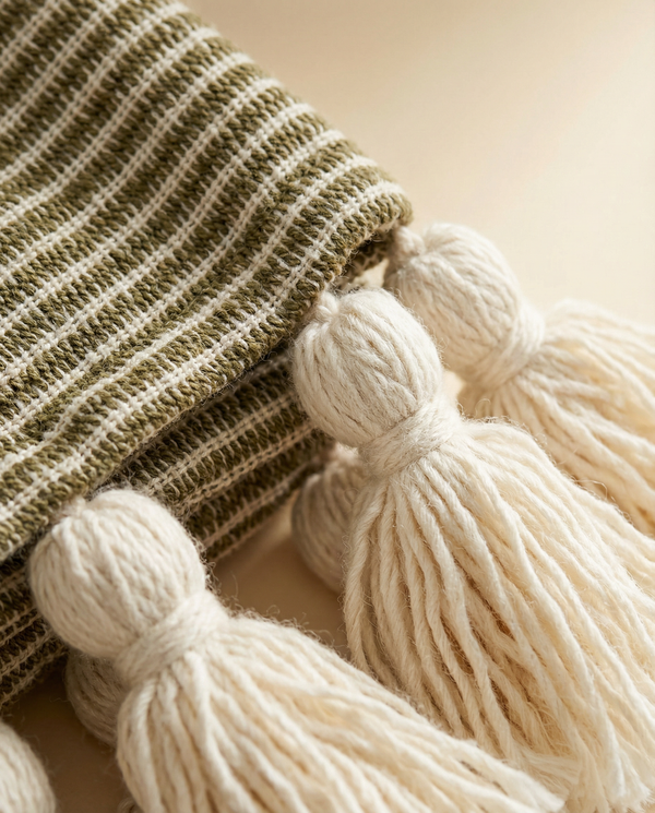 #Olive,Cream