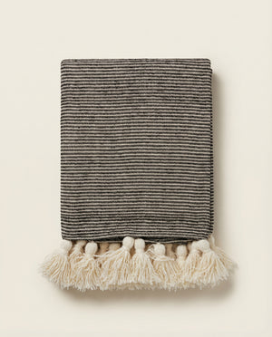 #Black,Cream