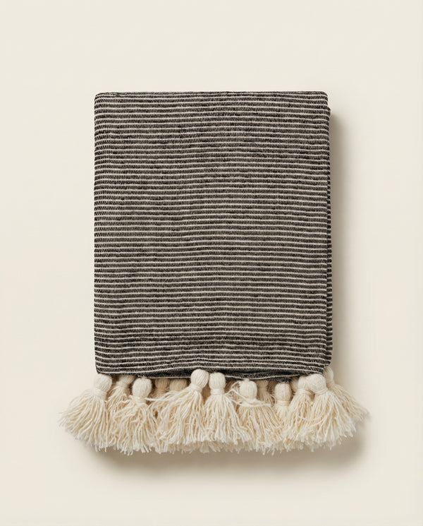 #Black,Cream
