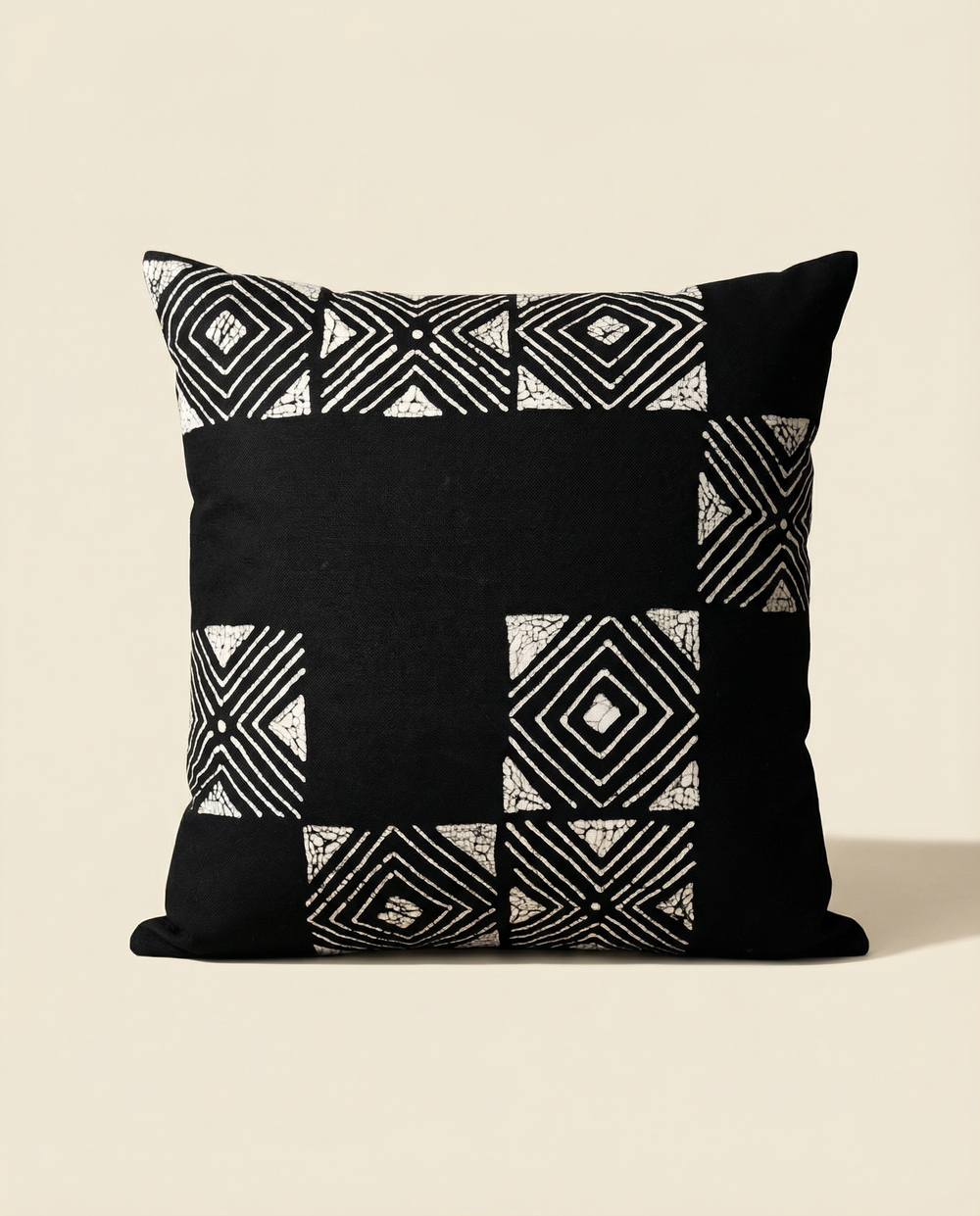 Amira Pillow